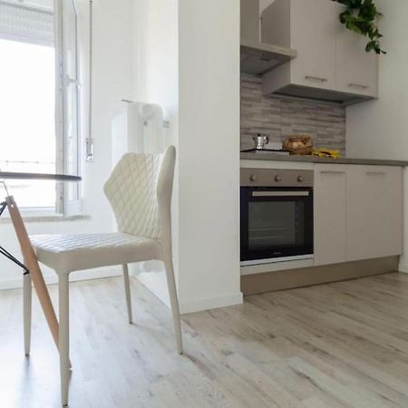 One Flat/Studio,Busto ArsizioCenter,With Terrace Extérieur photo